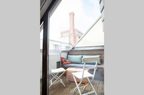 Apartamento Charmante, Ruhige Ferienwohnung Mit Balkon