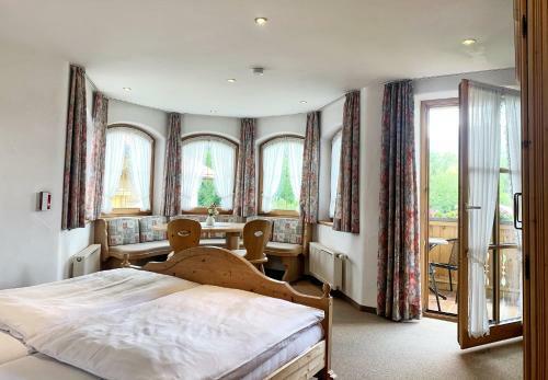 Hostal G�stehaus "zur Schmiede"