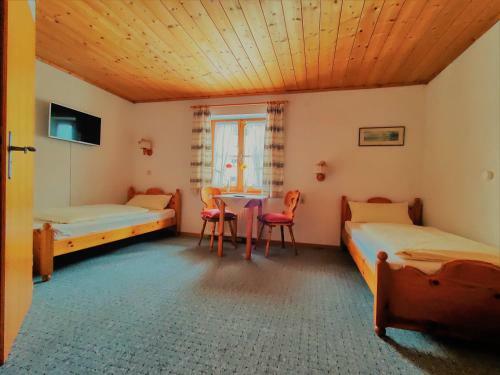 Bed & Breakfast Pension Berg&bleibe Wertach