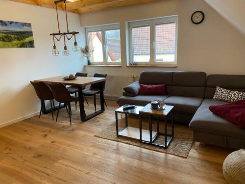 Apartamentos Ferienwohnung Zur Rh�n Tischlerei