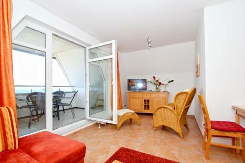 Apartamento Hafenh�user Wiek Fewo 06 Balkon, Meerblick