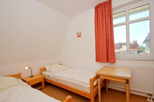 Apartamento Hafenh�user Wiek Fewo 01 Balkon, Meerblick
