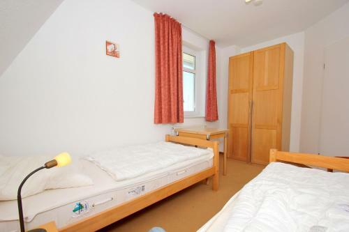 Apartamento Hafenh�user Wiek Fewo 01 Balkon, Meerblick