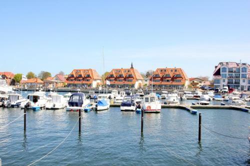 Apartamento Hafenh�user Wiek Fewo 01 Balkon, Meerblick