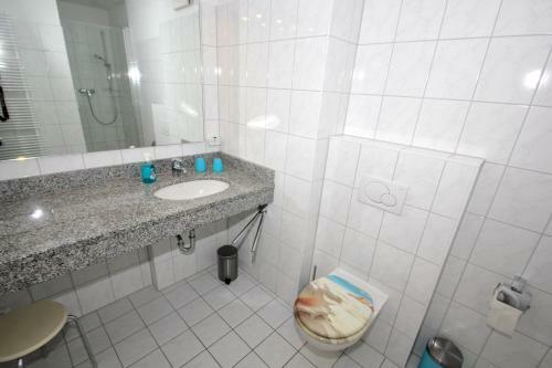 Apartamento Hafenh�user Wiek Fewo 09 Balkon, Meerblick