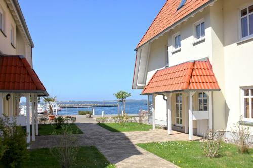 Apartamento Hafenh�user Wiek Fewo 09 Balkon, Meerblick