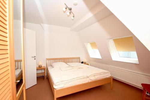 Apartamento Hafenh�user Wiek Fewo 05 Balkon, Meerblick