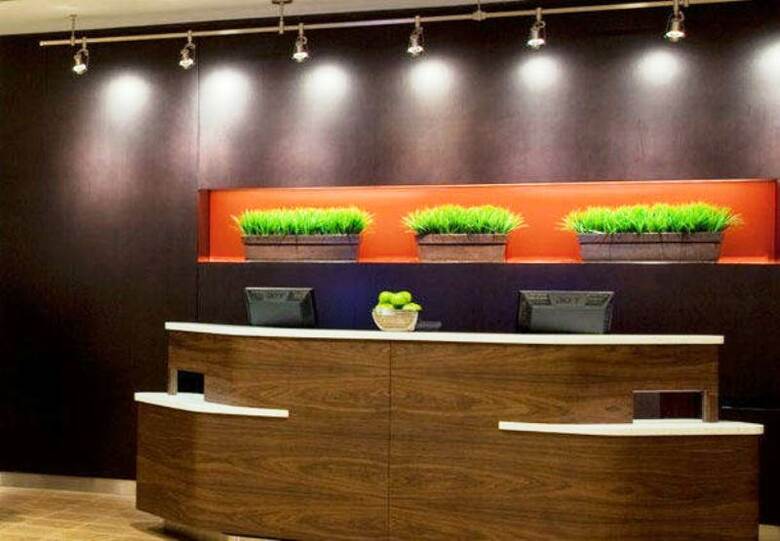 Hotel Courtyard By Marriott Downtown Toronto