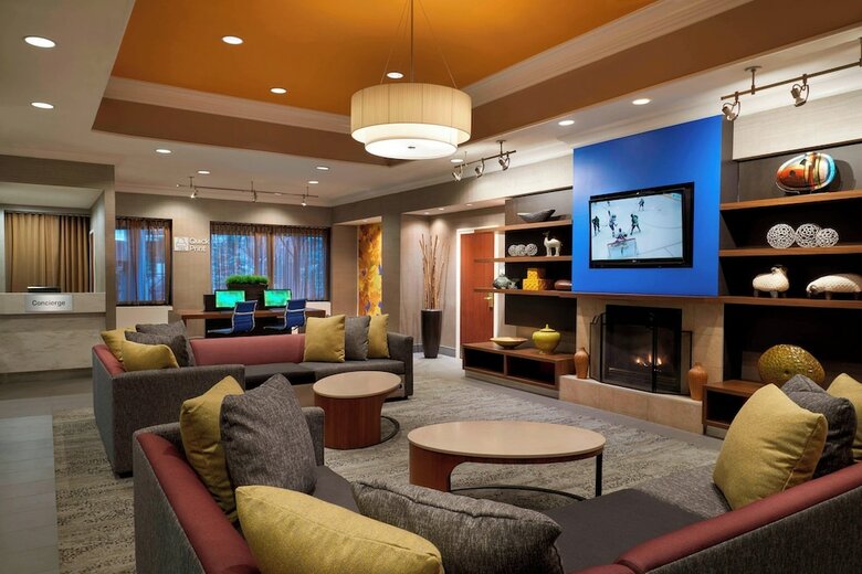 Hotel Courtyard By Marriott Downtown Toronto