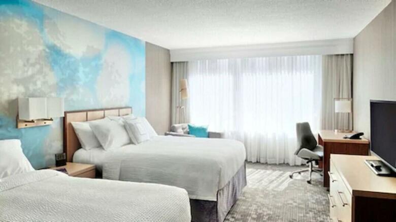 Hotel Courtyard By Marriott Downtown Toronto