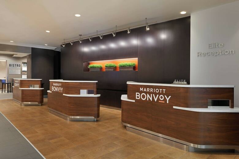 Hotel Courtyard By Marriott Downtown Toronto
