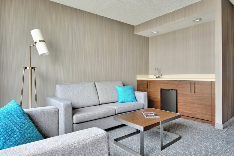Hotel Courtyard By Marriott Downtown Toronto