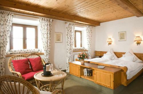 Landhotel Binderh�usl