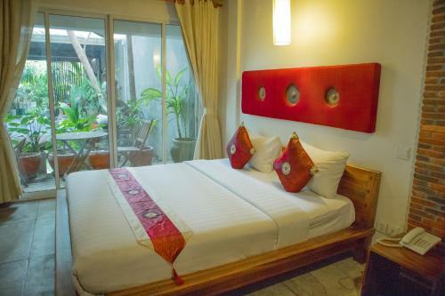 Hotel Away Villa Salt Phnom Penh