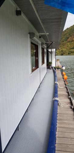 Cafe Sander�s Camping Auf Der Mosel
