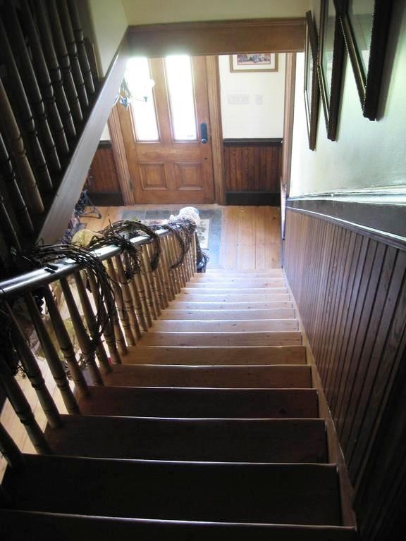Magnetic Hill Winery And B&B