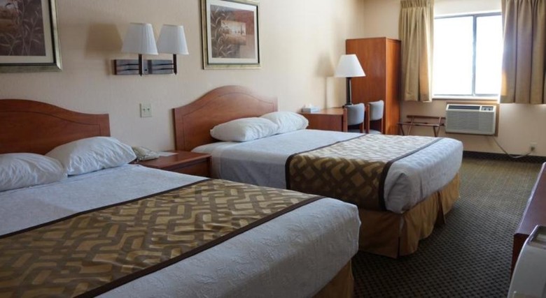 Hotel Luxury Inn & Suites