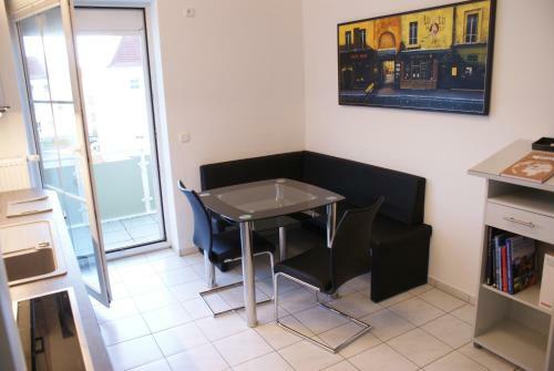 Apartamento L�bsche Burg Mit Balkon & Parkplatz Neu! - Abc248