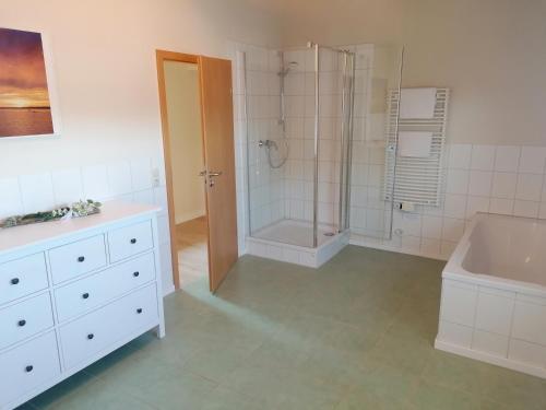 Apartamento Sommerhaus Mit Dachterrasse & Parkplatz Neu! - Abc324
