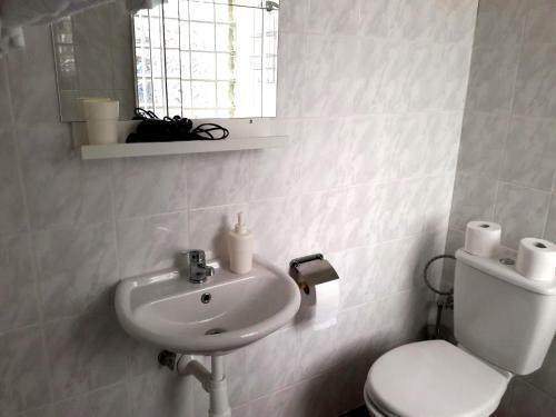 Hostal Pension Mois