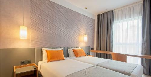 Hotel Dwo Yuste Alcal�