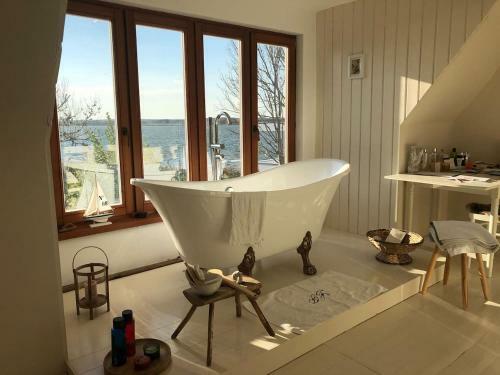 Seeblick Cottage