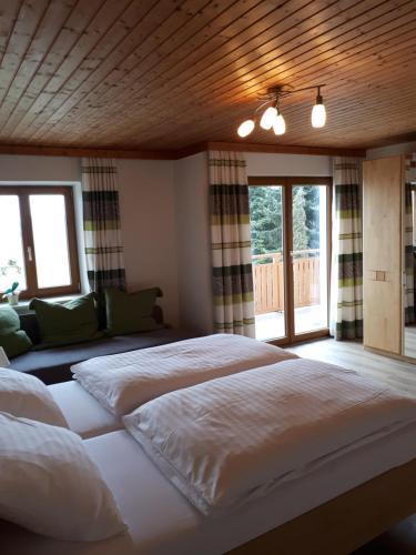 Hostal Pension Kreuzinger