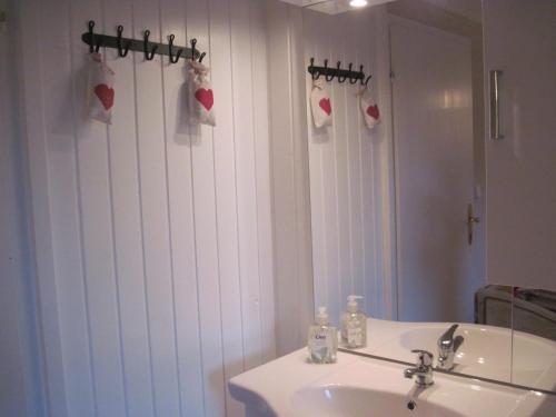 Hostal Chalet Catton