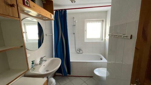 H�s Letji Man Dach Min