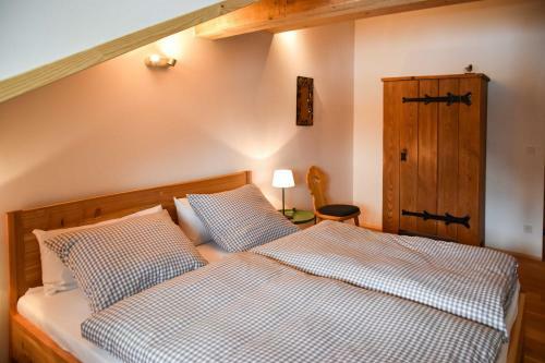 Apartamento Spitzing Lodge Ferienwohnungen
