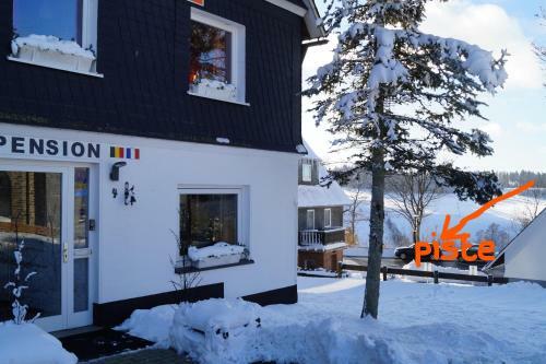 Hostal Hotel Pension De Gasterei