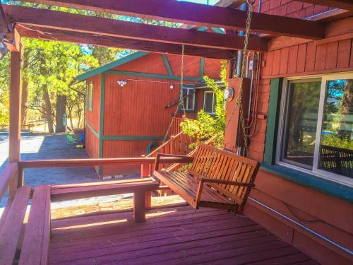 Albergue Ith Big Bear Mountain Adventure Lodge