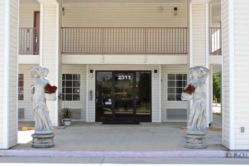 Motel Carom Inn