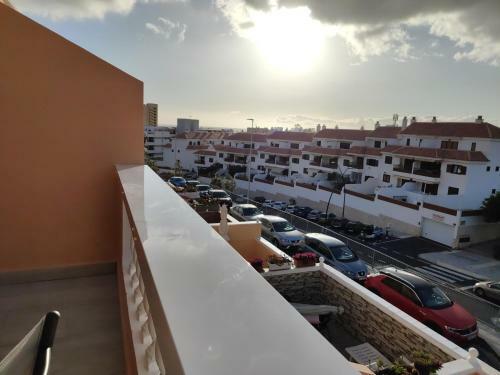 Comfortable Apartment Los Cristianos. Free Wifi.