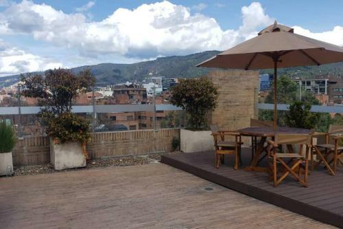 Apartamento Lujoso Apto Con Espacios Amplios Y Luz Natural