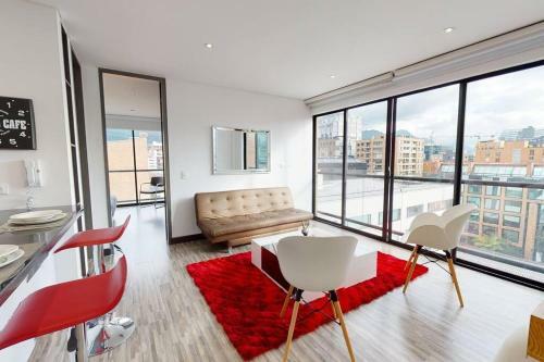 Apartamento Lujoso Apto Con Espacios Amplios Y Luz Natural