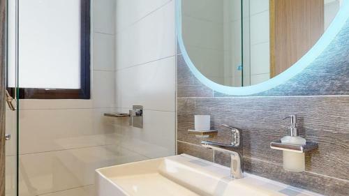 Apartamento Apto De Dos Habitaciones Con Balc�n
