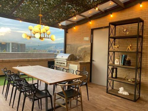 Apartamento De Dos Habitaciones Con Balcon