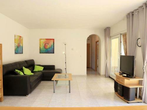 Holiday Home Pineda 6a