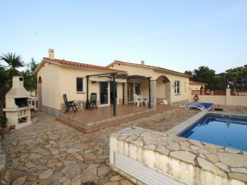 Holiday Home Pineda 6a