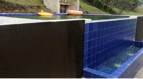 Villa Agradable Casa Campestre Carmen de Apicala, Piscina Privada