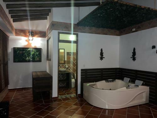 Hotel Glamping Hobbit Aventura Park Villa De Leyva