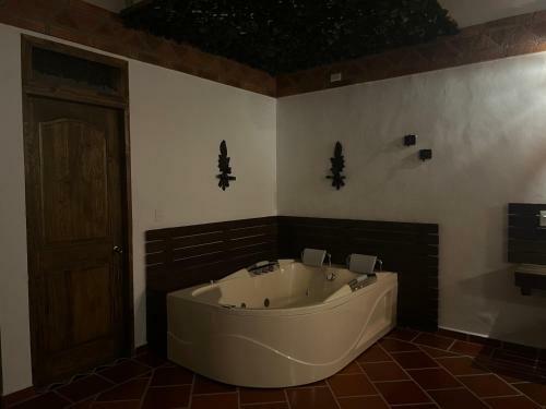 Hotel Glamping Hobbit Aventura Park Villa de Leyva