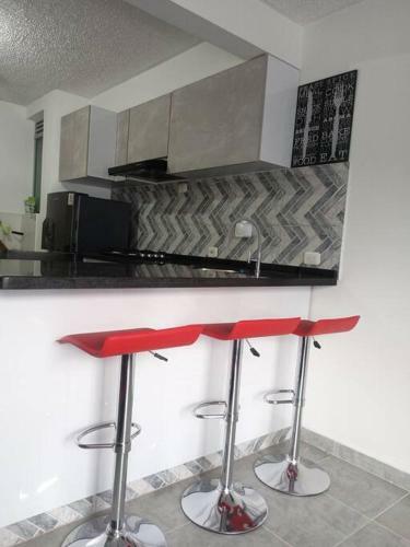 Apartamento Hermoso Apto Con Piscina Girardot A Estrenar.