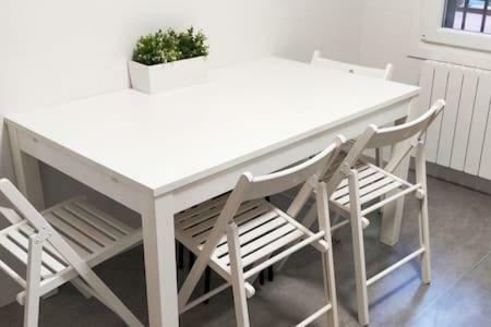 Apartamento Moderno Y Comodo A 5 Min Casco Viejo Garaje Opcional