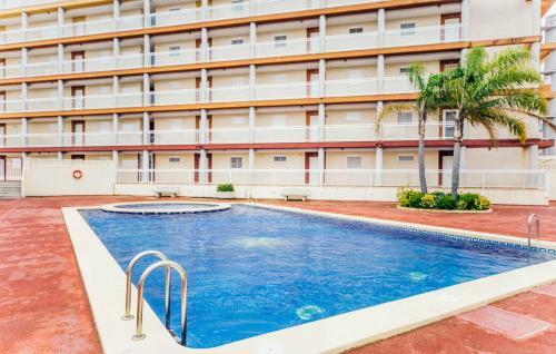Apartamento Con Terraza Y Piscina