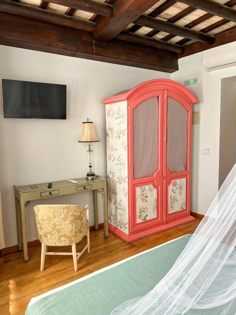 Hotel Servilia