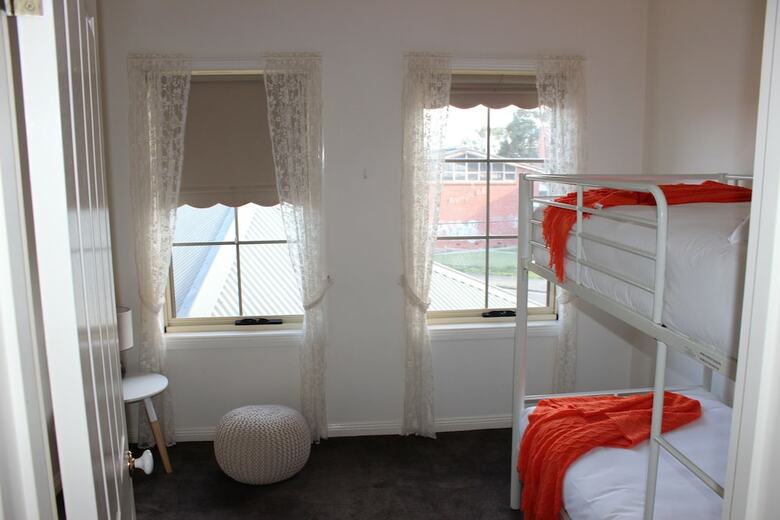 Hotel Seymours On Lydiard