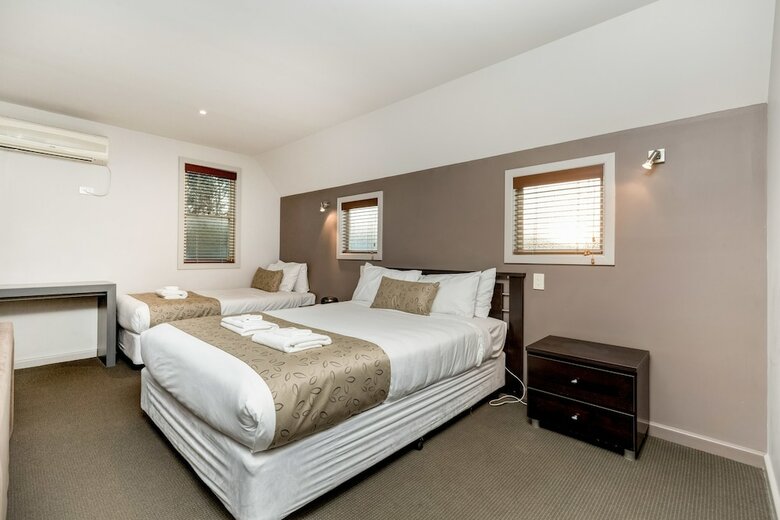 Hotel Seymours On Lydiard