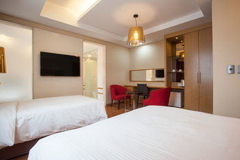 Hotel Pharos